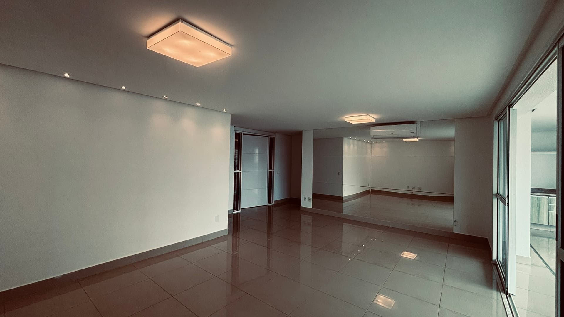 APARTAMENTO DE ALTO PADRÃO PARA LOCAÇÃO – EDIFÍCIO THE ONE