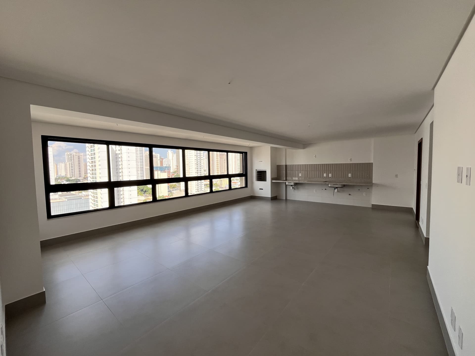 Apartamento de 3 Quartos no Setor Bueno