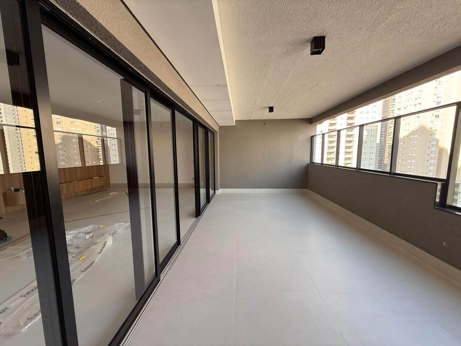 Apartamento 142 m² 3 suítes com piscina privativa ou sem no Setor Bueno