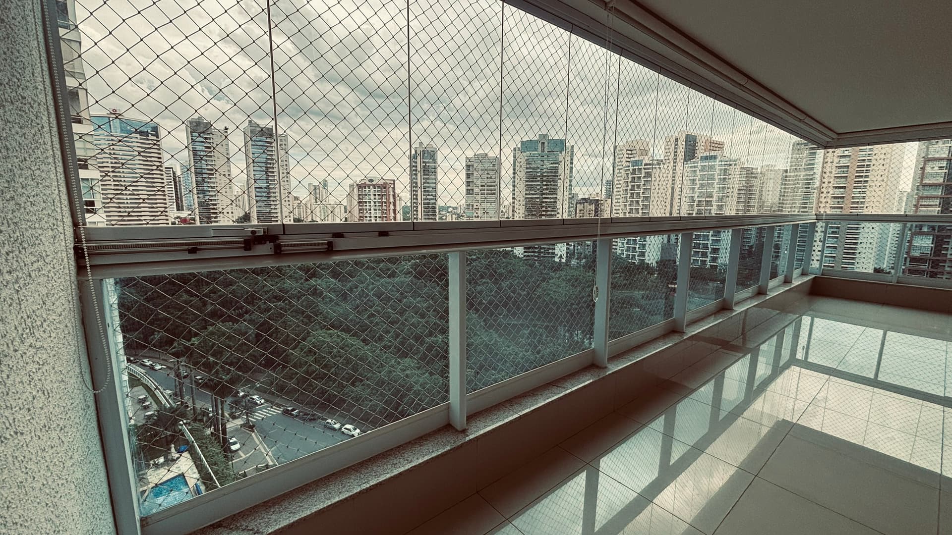 APARTAMENTO DE ALTO PADRÃO PARA LOCAÇÃO – EDIFÍCIO THE ONE