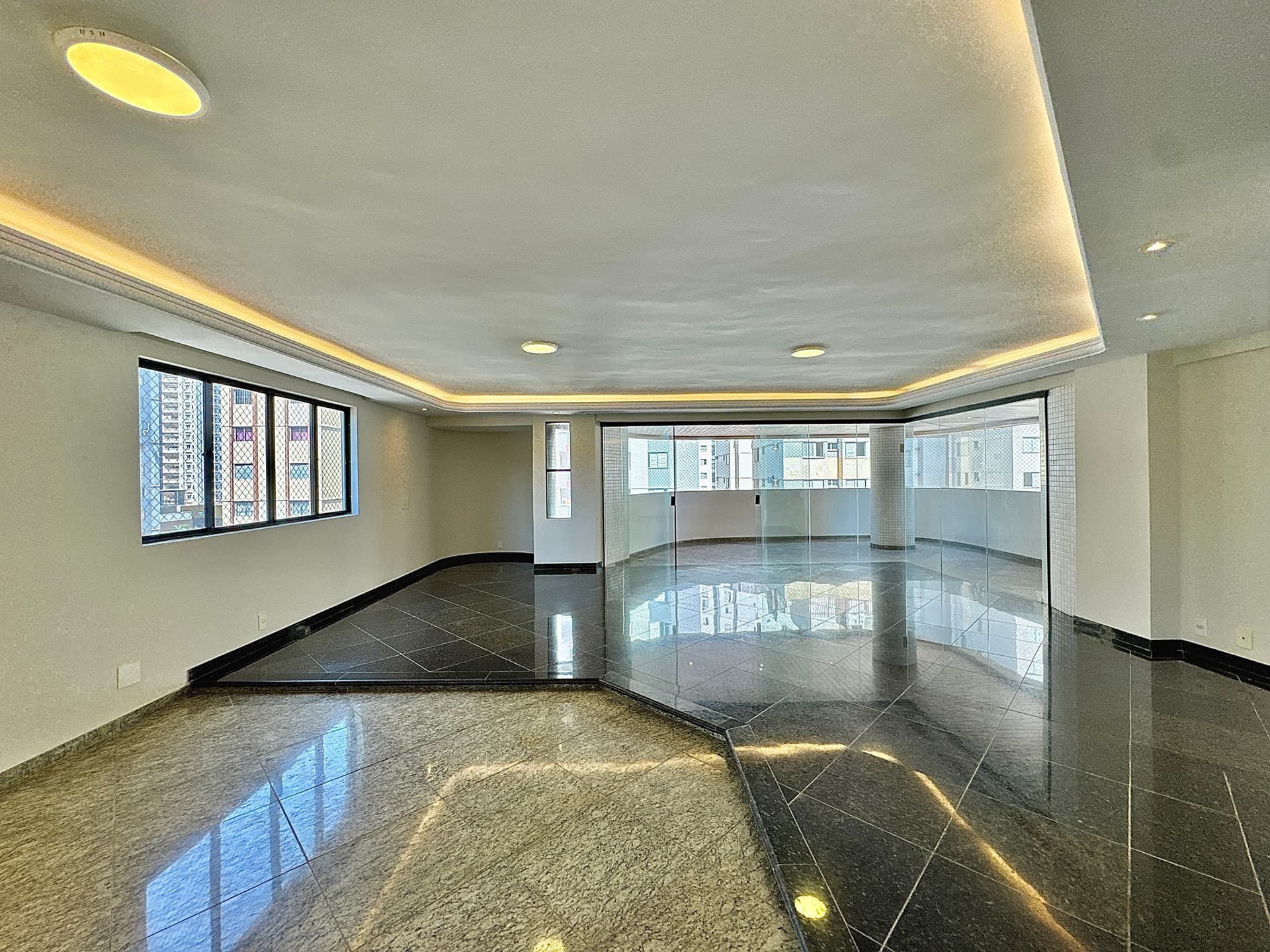 Apartamento de 4 quartos sendo 4 suites , Setor Bueno