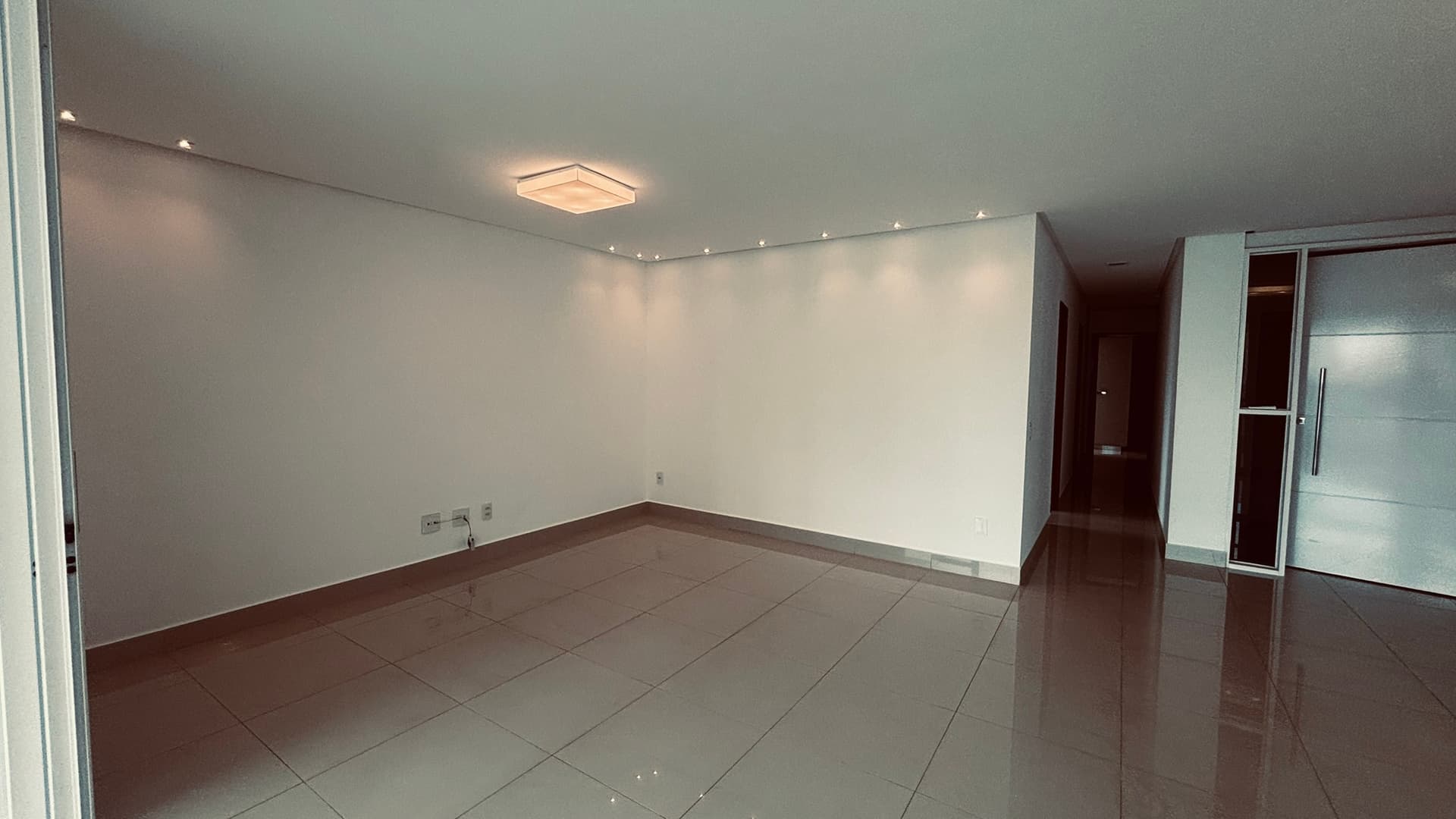 APARTAMENTO DE ALTO PADRÃO PARA LOCAÇÃO – EDIFÍCIO THE ONE