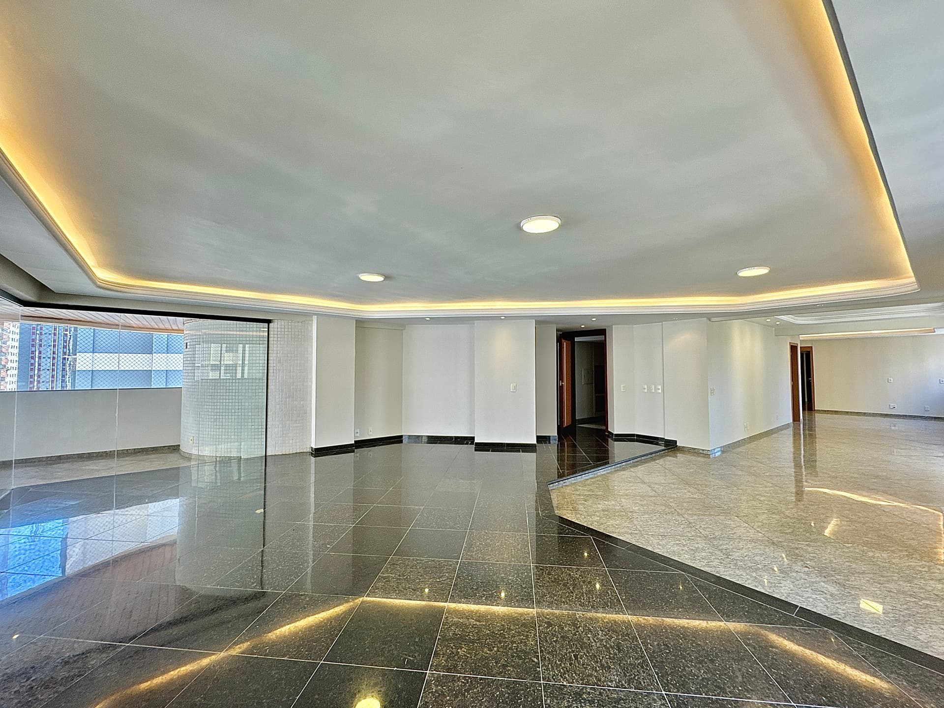 Apartamento de 4 quartos sendo 4 suites , Setor Bueno