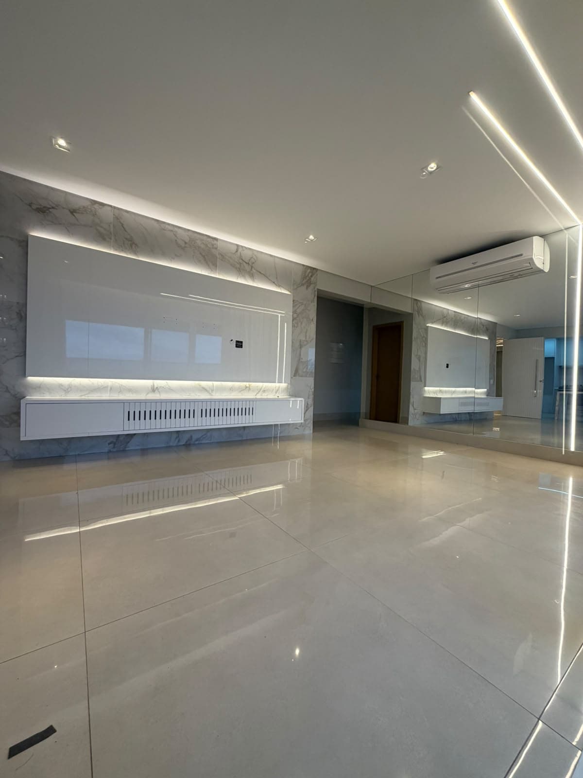 Apartamento 3 Suítes à Venda, 150m2, no Baixo Bueno