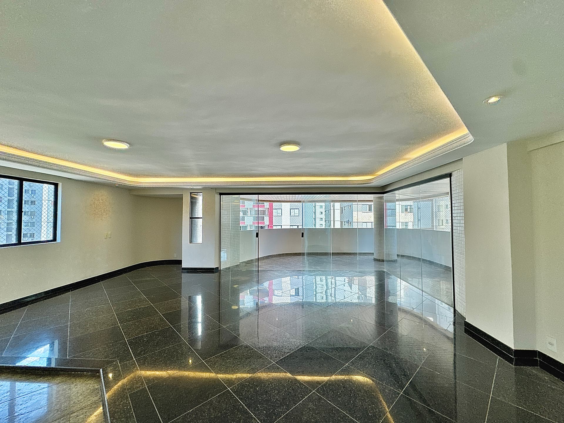 Apartamento de 4 quartos sendo 4 suites , Setor Bueno