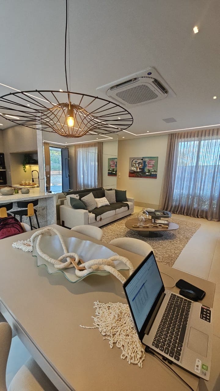 CONDOMÍNIO DE SOBRADOS - ELEGANCE RESIDENCE