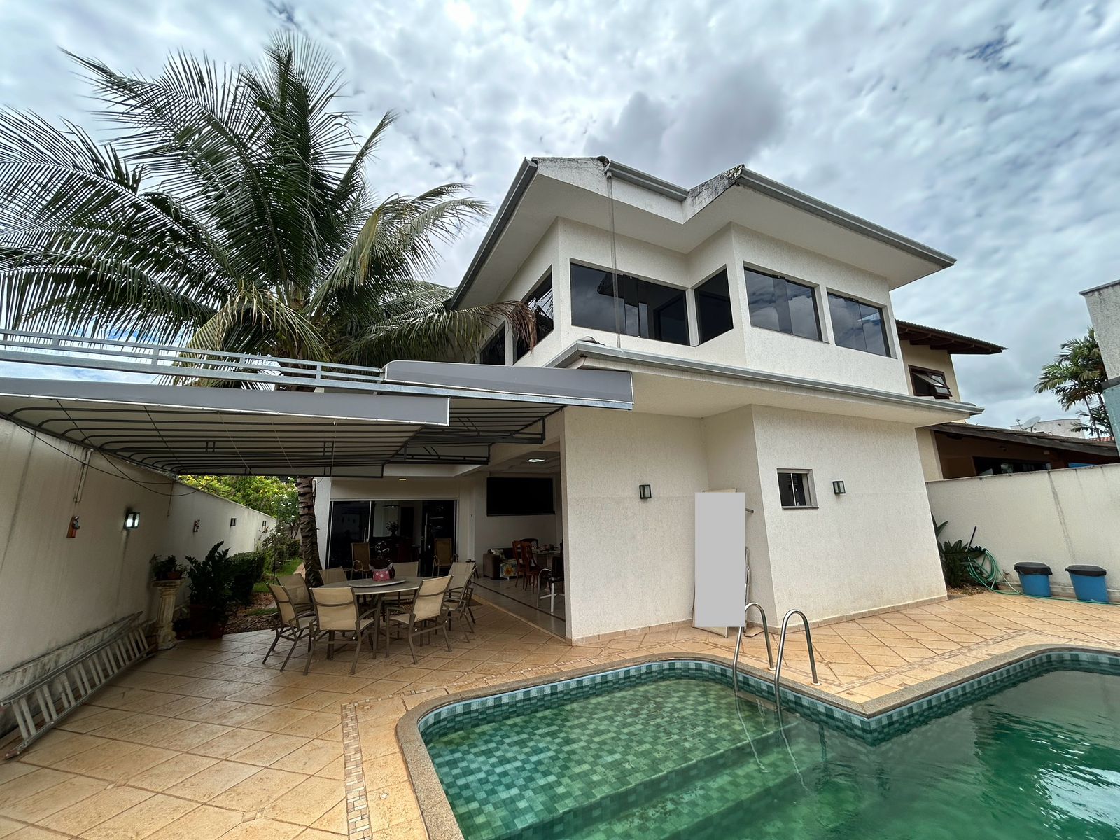 Casa de condominio fechado no Jardins Viena a Venda