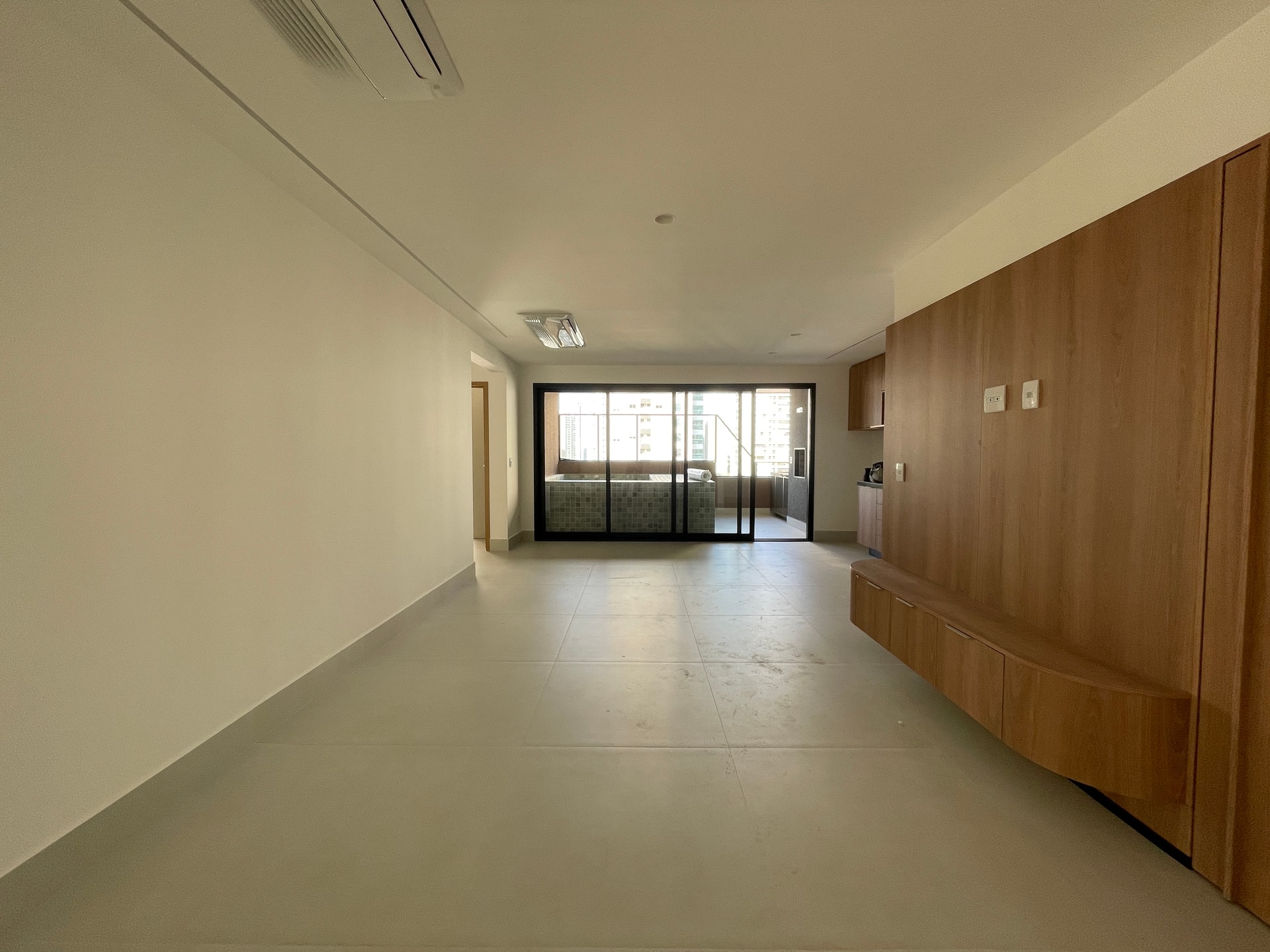 Apartamento 3 suítes no Setor Bueno