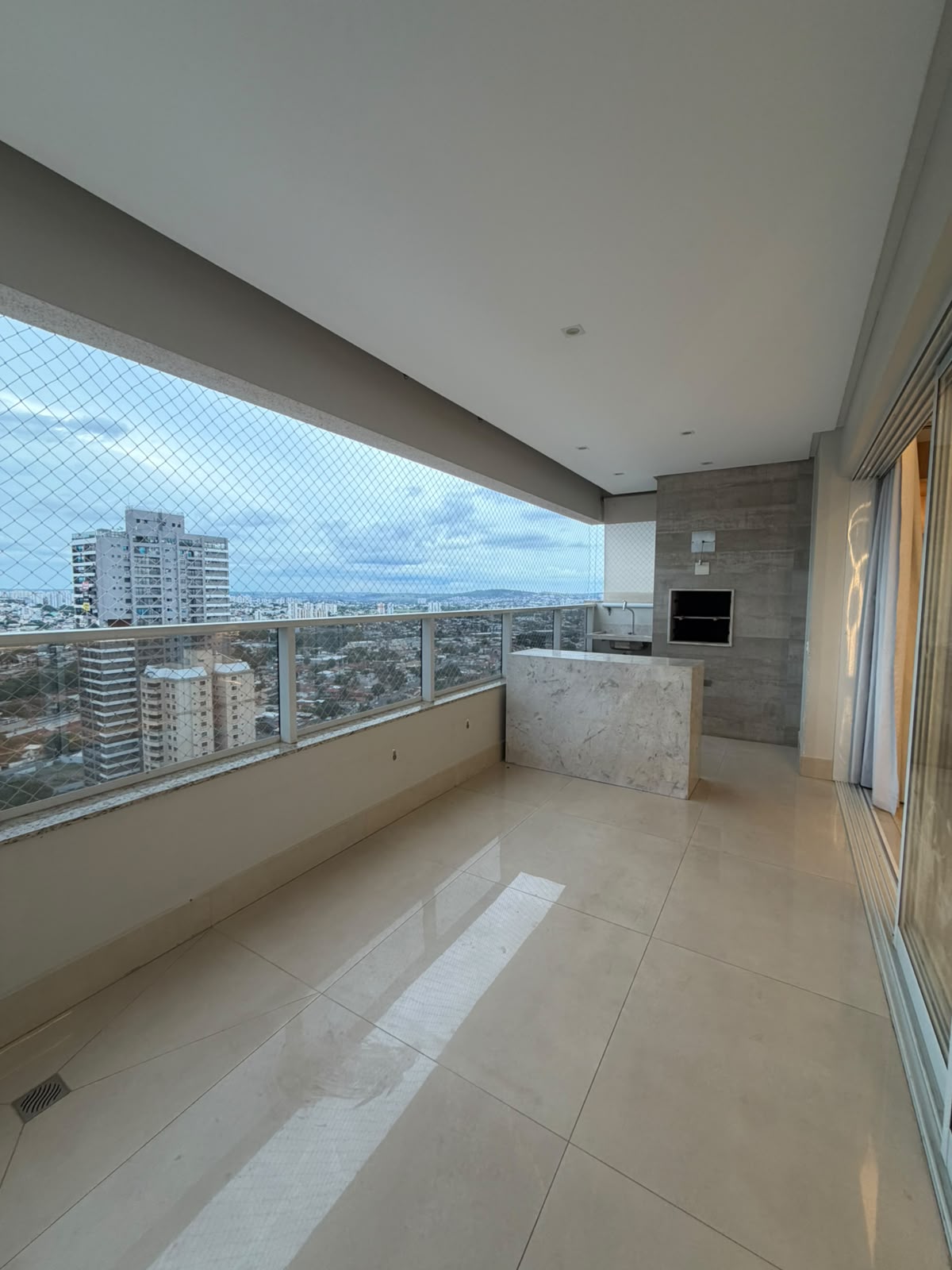 Apartamento 3 Suítes à Venda, 150m2, no Baixo Bueno