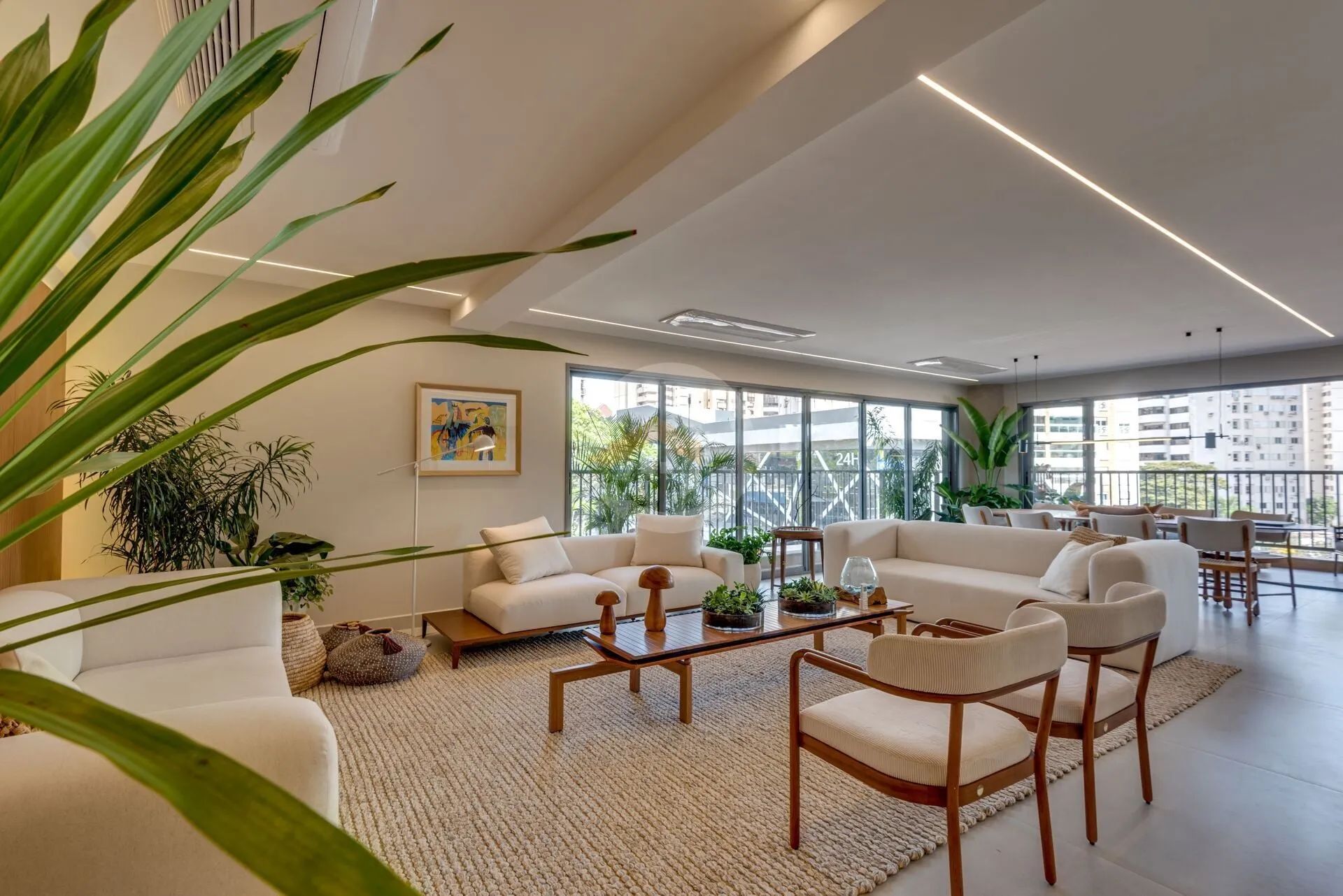 Apartamento 4 suítes Plenas Mobiliado e decorado, Setor Oeste