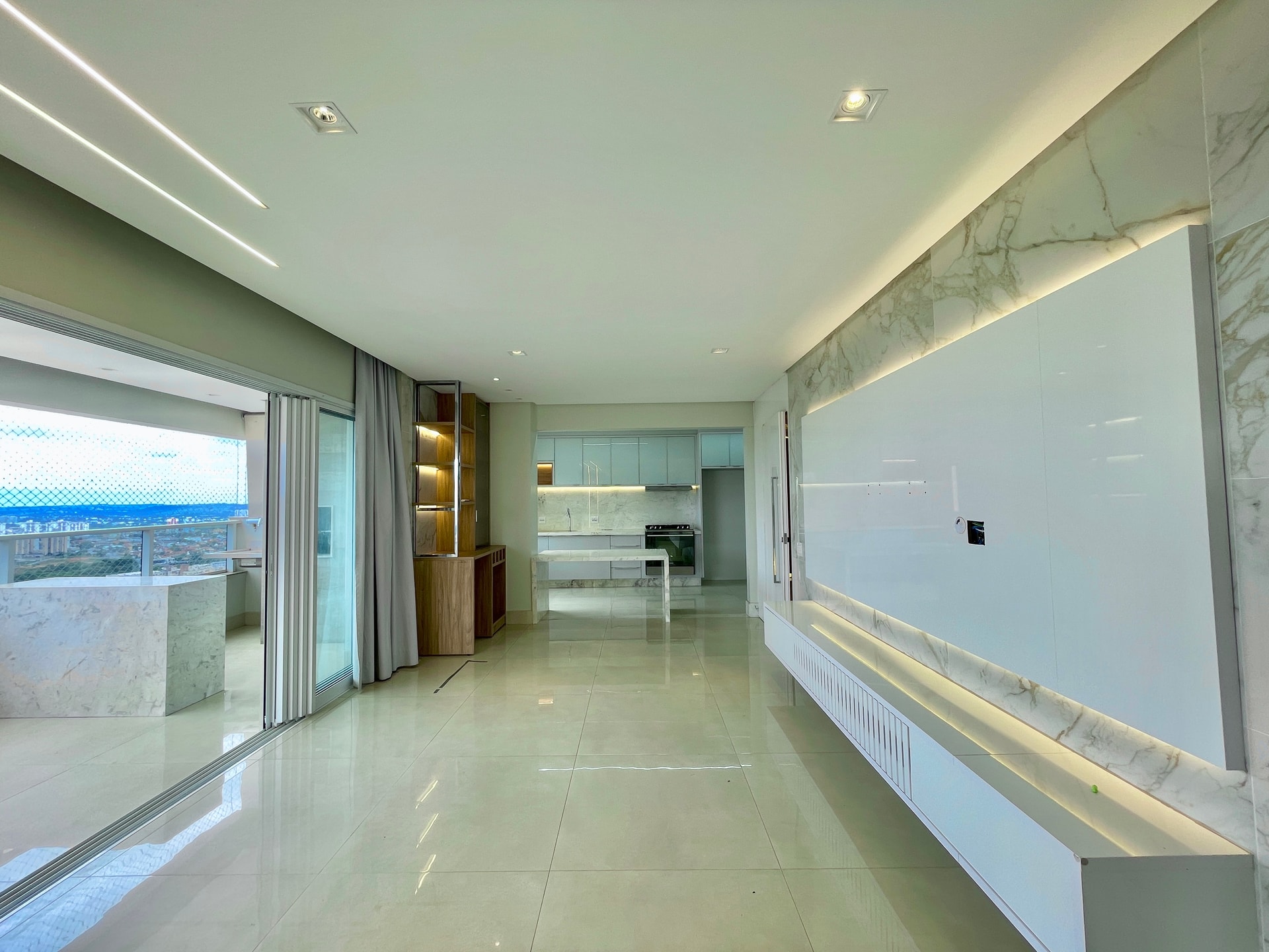 Apartamento 3 suítes no Setor Bueno
