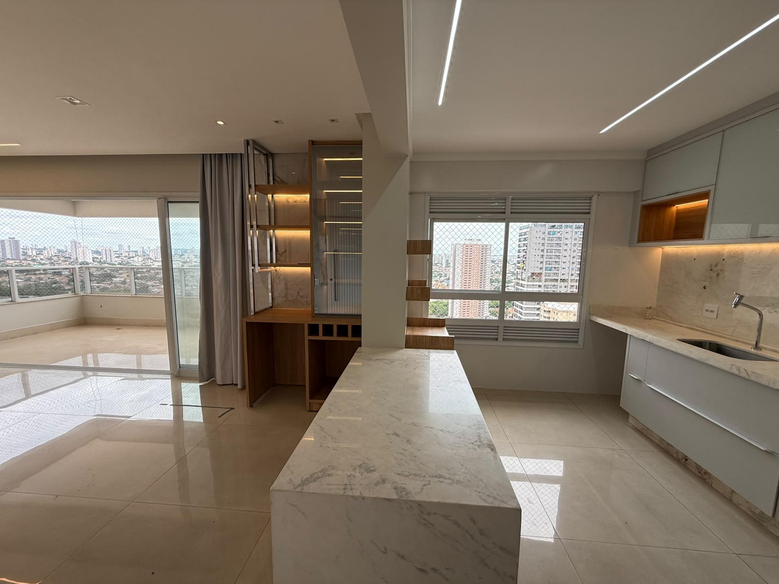 Apartamento 3 suítes 3 vagas no Gaia com 150 m Setor Bueno