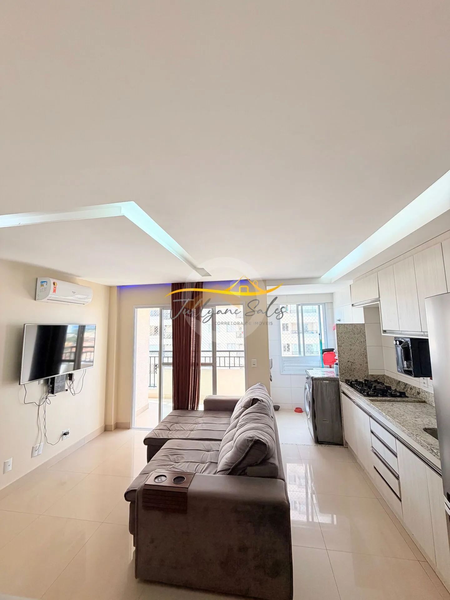 Apartamento à venda com 2 quartos 1 suite, andar alto, Setor Sudoeste no bairro Vila Lucy - Goiânia