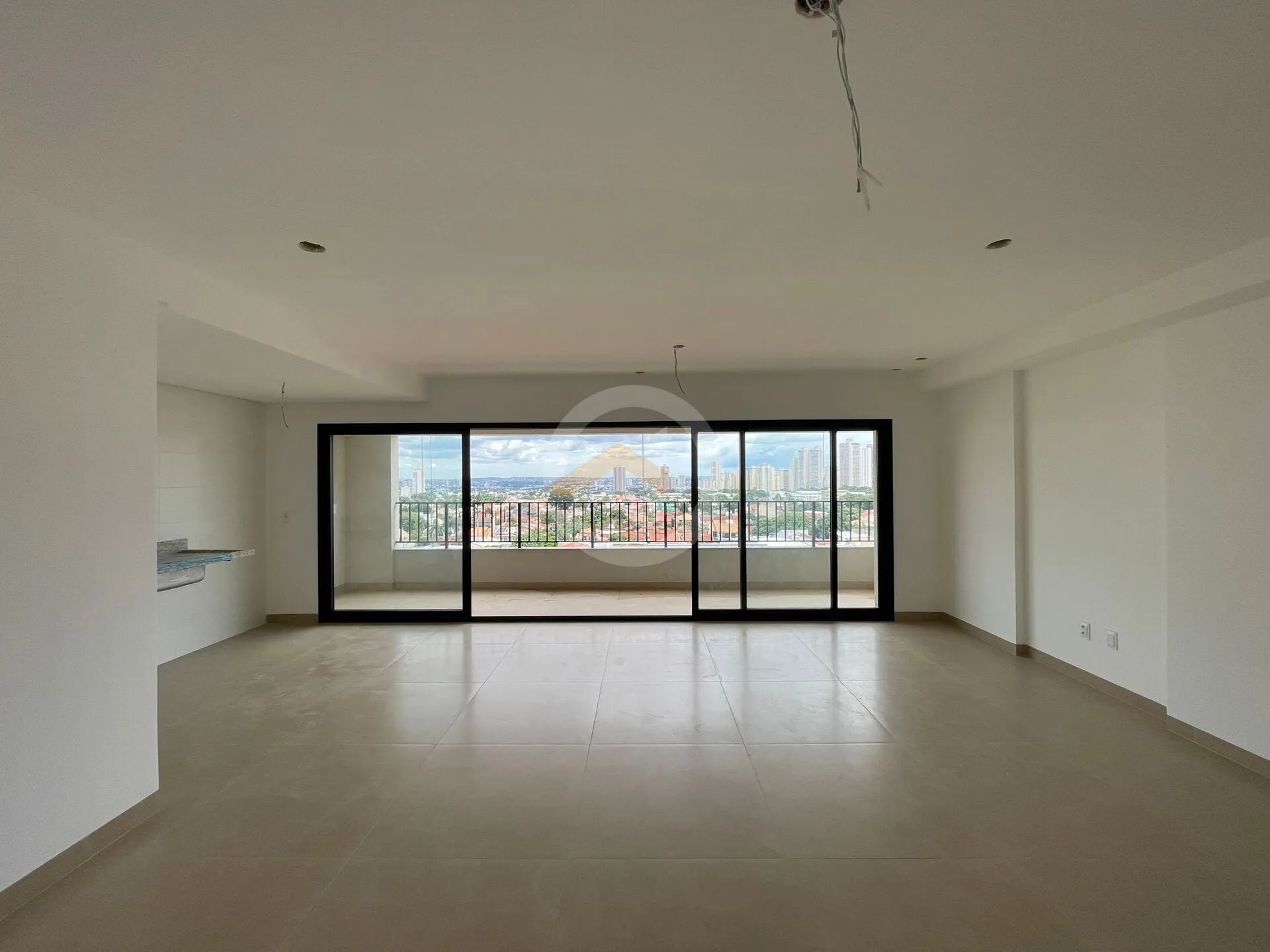 Apartamento 3 suítes no Jardim América