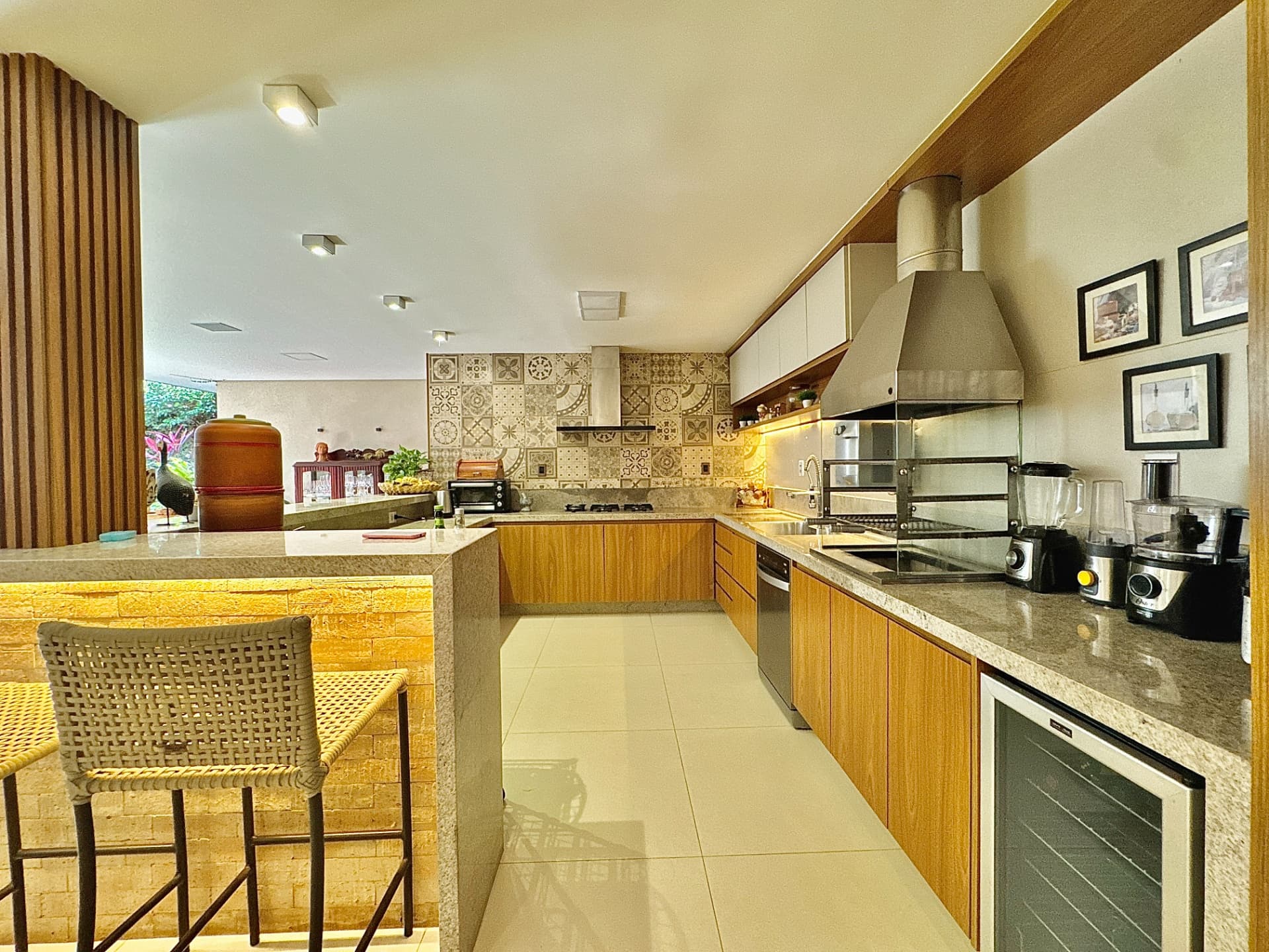 Casa/Imóvel Comercial 400m² no Setor Marista | 5 Suítes | Alameda Ricardo Paranhos, avenida 136, Parque Areiao