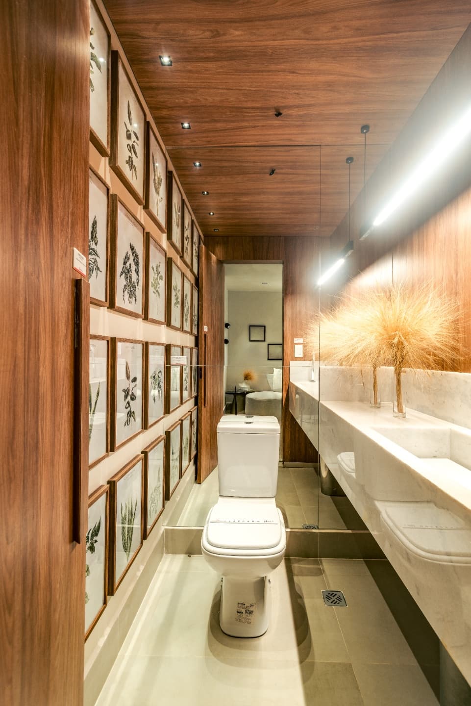 Apartamento de 3 suites, 144 m2, varanda gourmet, entre o Parque Vaca Brava e Parque Areiao , Goiânia Shopping, Parque Vaca Brava