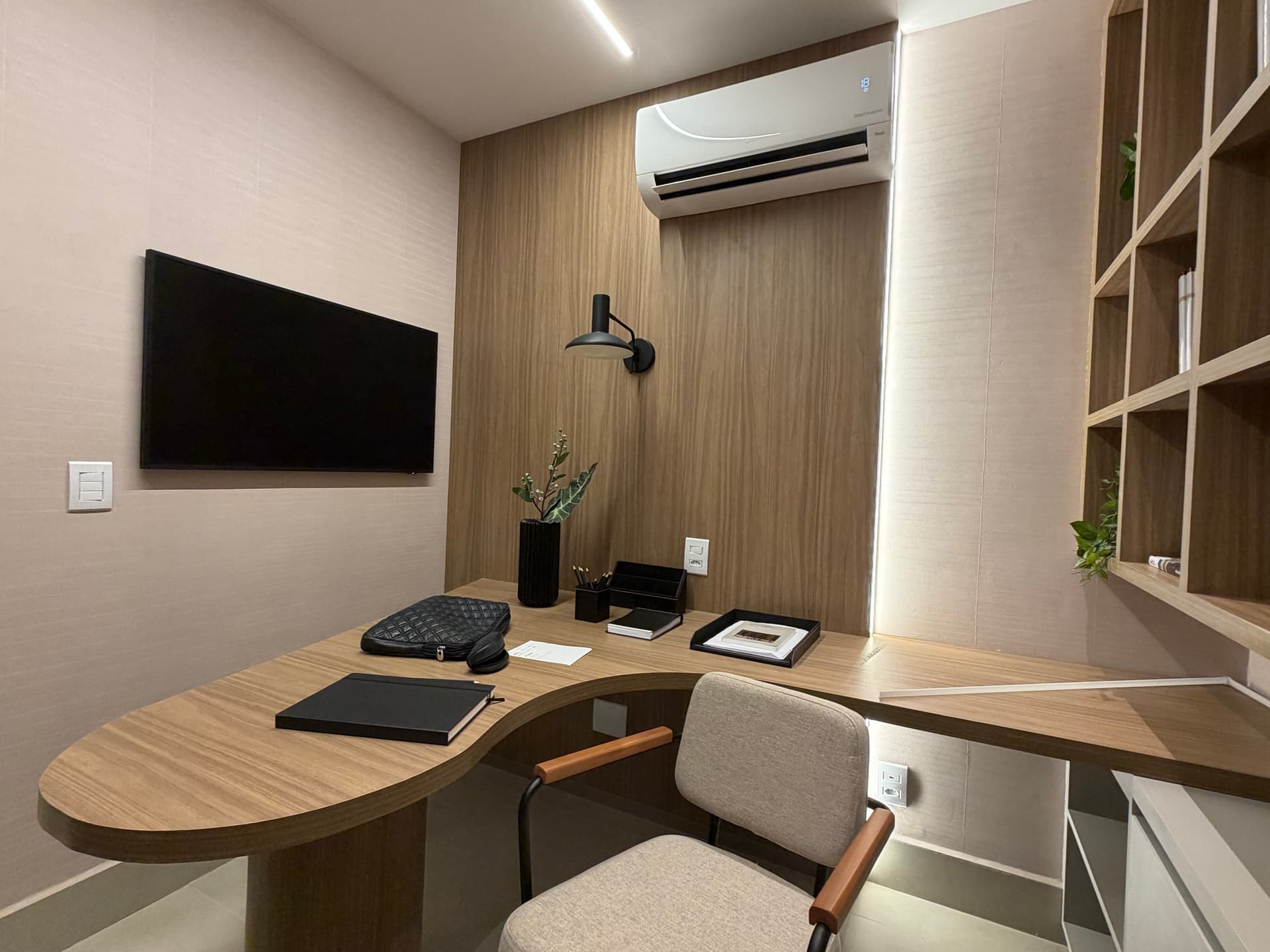 Apartamento 3 suítes plenas + home office separado
