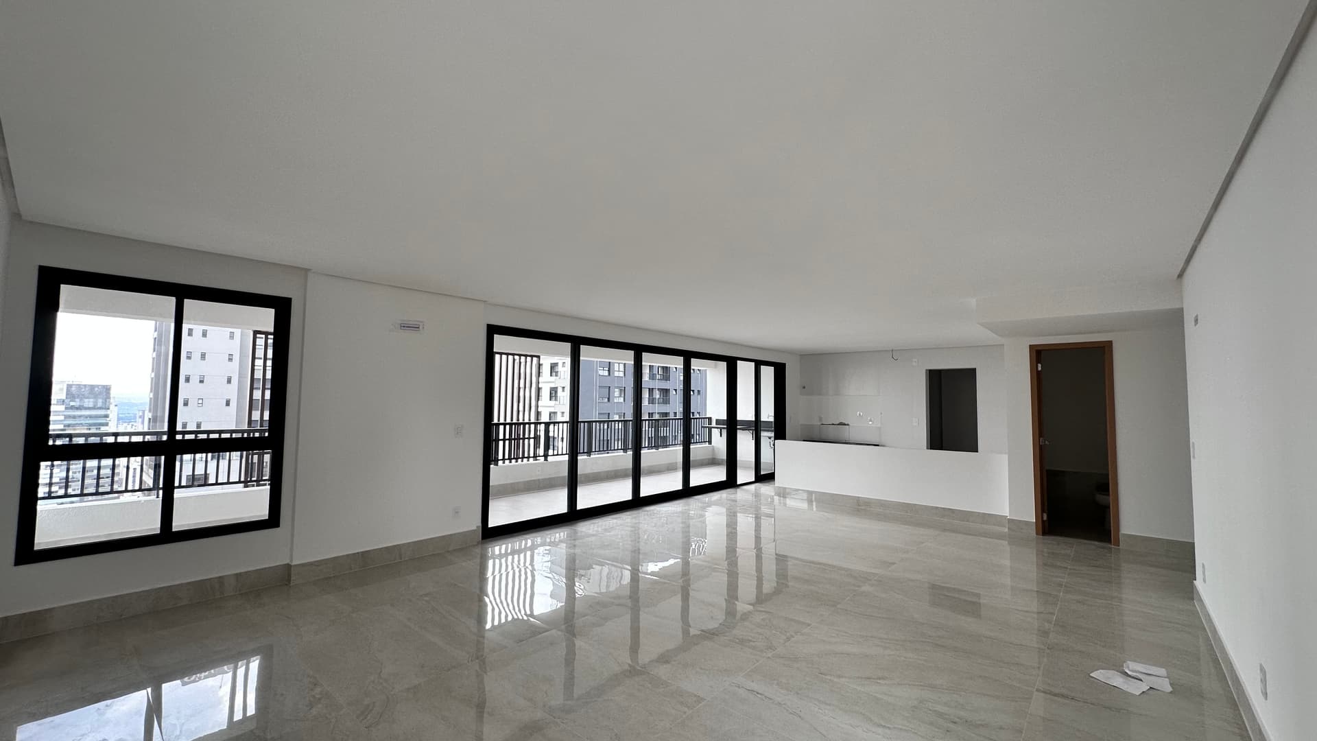 Apartamento de 3 Quartos no Setor Oeste