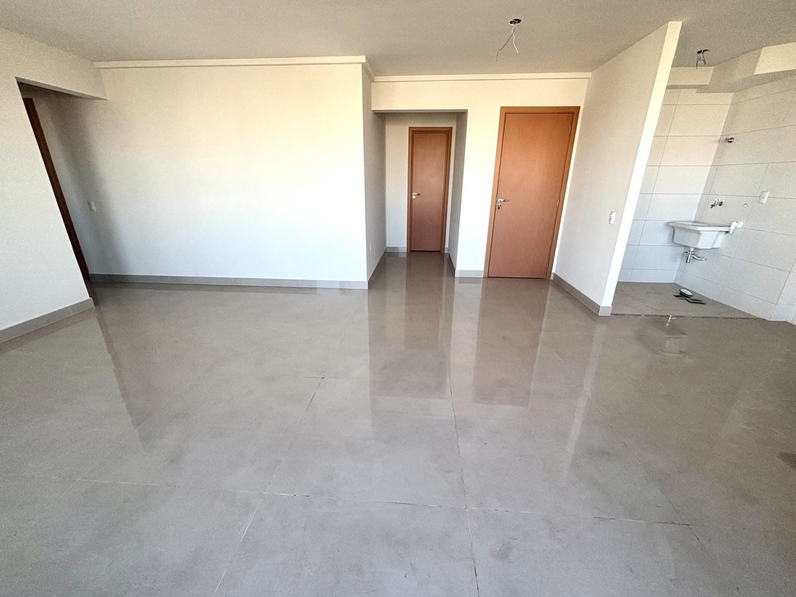 Apartamento a venda 3 suítes próximo a T 63 Setor Pedro Ludovico