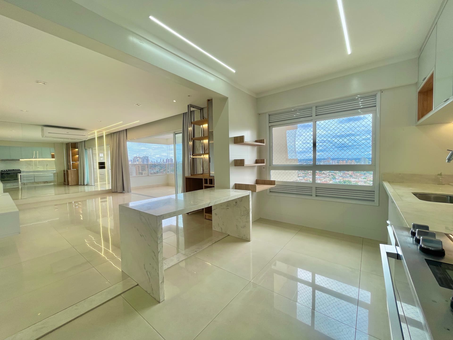Apartamento 3 suítes no Setor Bueno