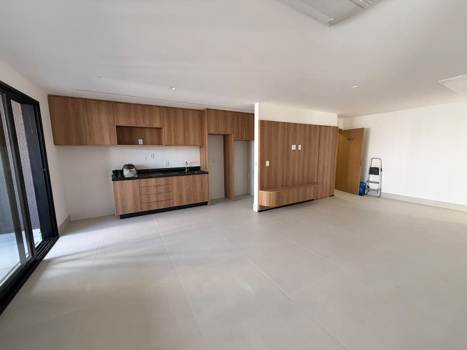 Apartamento 3 quartos com 109 metros Varanda e Churrasqueira no Setor Bueno Goiânia