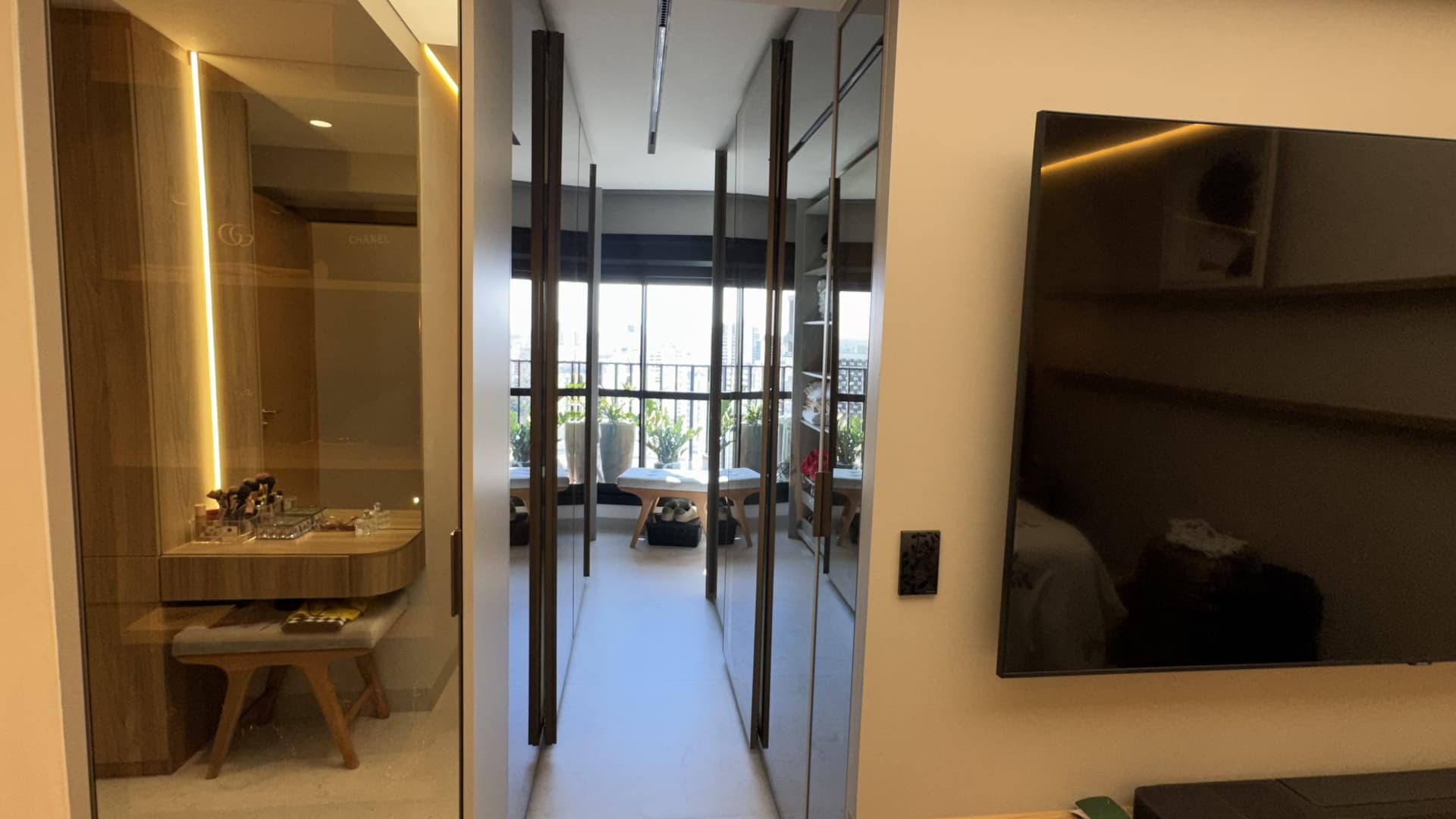 Apartamento de 3 Quartos no Setor Oeste com Armários