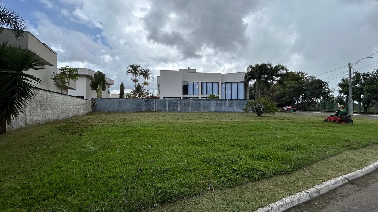 Lote Plano à Venda, 601m2, no Condomínio do Lago